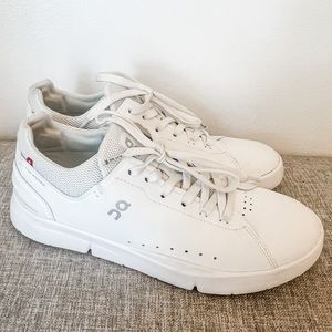 On Running The Roger White Tennis Sneaker